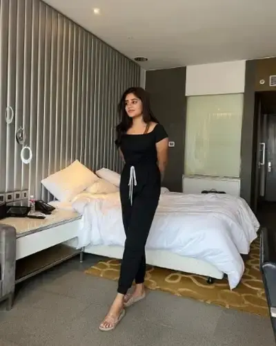 Call Girls Jasrana Cash On Delivery